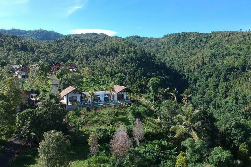 Villa Bali Mimpi Luxurious With Great Ocean Views! Ambengan